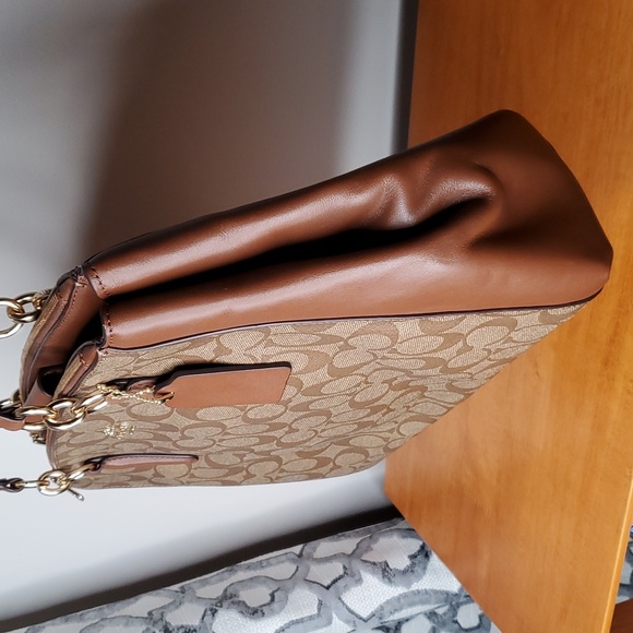 Coach Signature Christie Carryall - Picture 4 of 16